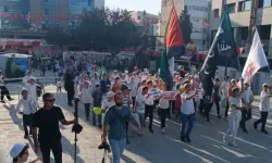 Van’da "Hayat Namazla Güzeldir" yürüyüşü yapıldı