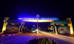 Van YYÜ'de Gururlandıran Mezuniyet Başarısı