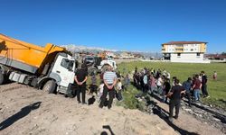 Van Yolcu Minibüsünün Karıştığı Feci Kazada Hayatını Kaybedenlerin Kimlikleri Belli Oldu
