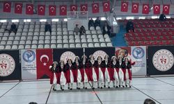 Van Yöresi Halk Oyunları Ekibi Türkiye Finallerine Yükseldi