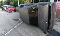 Otomobil Yan Yattı: 1 Yaralı