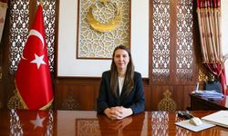 Gürpınar Kaymakamlığında İlk Kadın Kaymakam Göreve Başladı