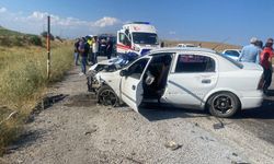 Van Yolu'nda Feci Kaza: 6 Kişi Yaralandı, 2'sinin Durumu Ağır