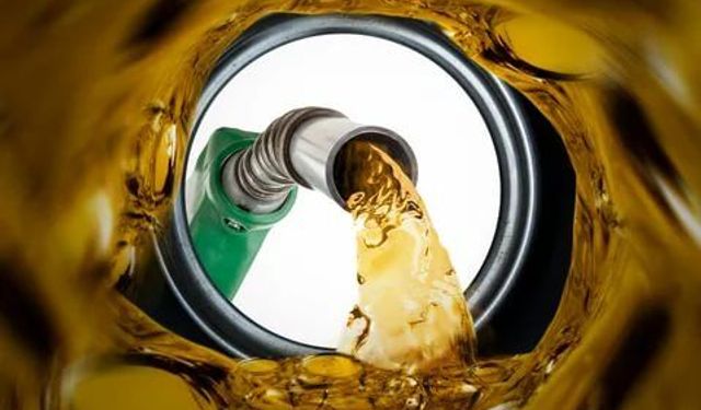 Vanlı araç sürücüleri müjde, Benzine indirim geliyor