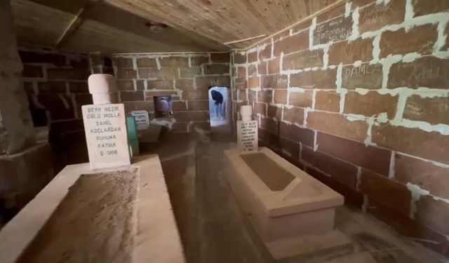 Çatbaşı’nda Gönüllü Ekipler Türbeyi Bayrama Hazırladı