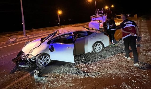 Van'da kaza yapan otomobilin bagajından çok sayıda bira kutusu çıktı