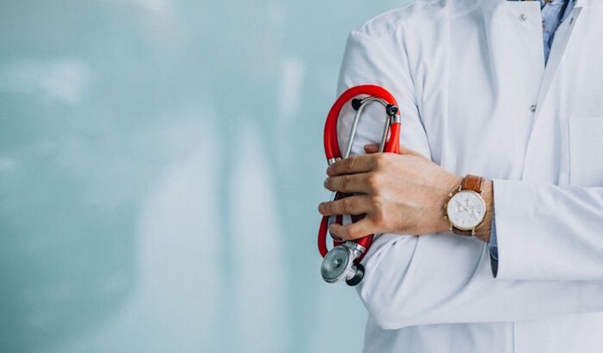 Bunu yapan bir doktor, 28 kilo uyuşturucuyla yakalandı