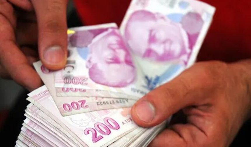 Van'da tefecilik iddiası: Bütün mal varlığımızı kaybettik, tehditlerle evimizden edildik