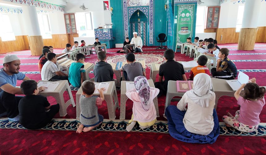 Van'da yaz Kur'an kursları başladı