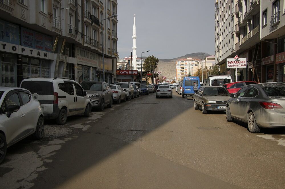 Denetimler Yetersiz Kalınca Van Trafiği Çileye Dönüştü (5)