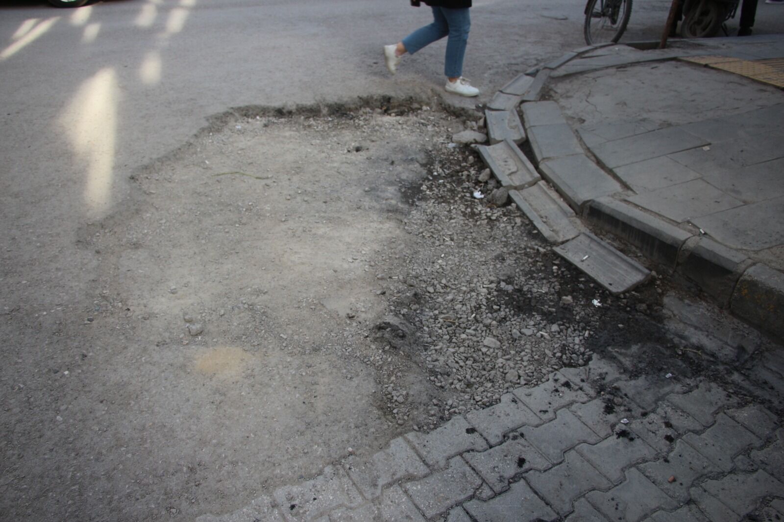 Herkes Ay’a Van Mars’a! Sorunlar Bitmek Bilmiyor (6)