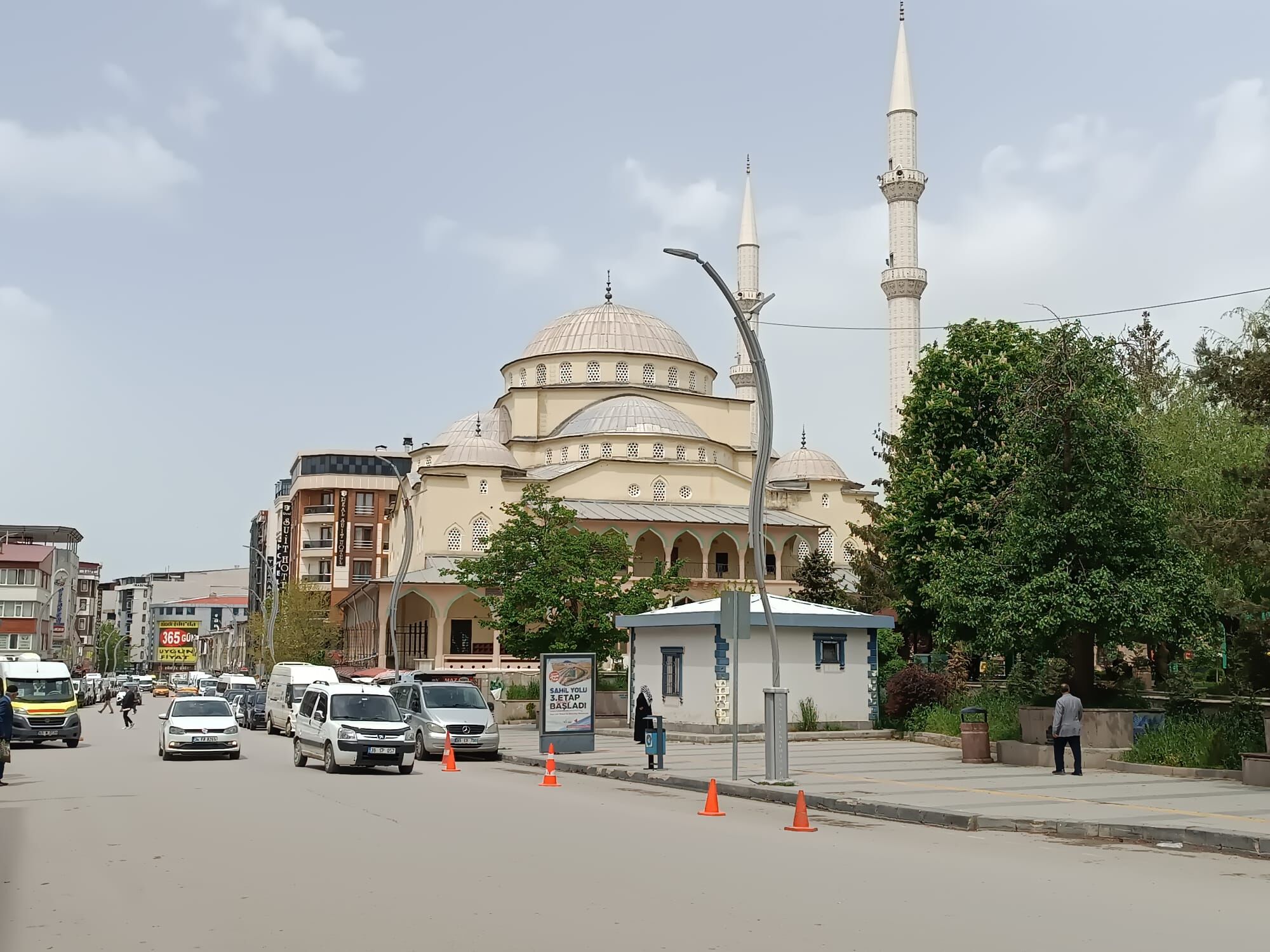 Hz. Ömer Camii