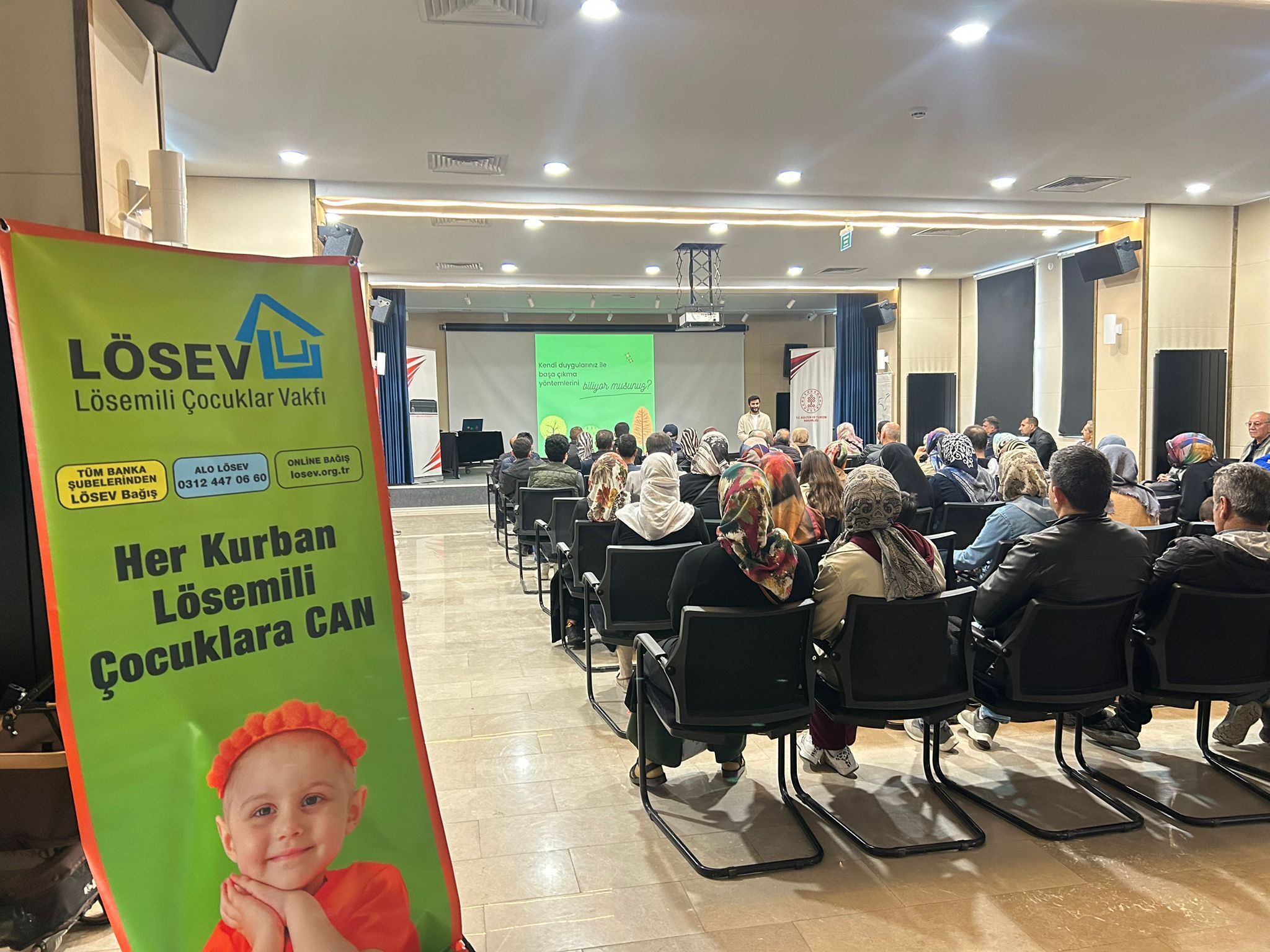 Lösev’in “Mutlu Et Paketleri” Vanlı Ailelere Ulaştırıldı (1)