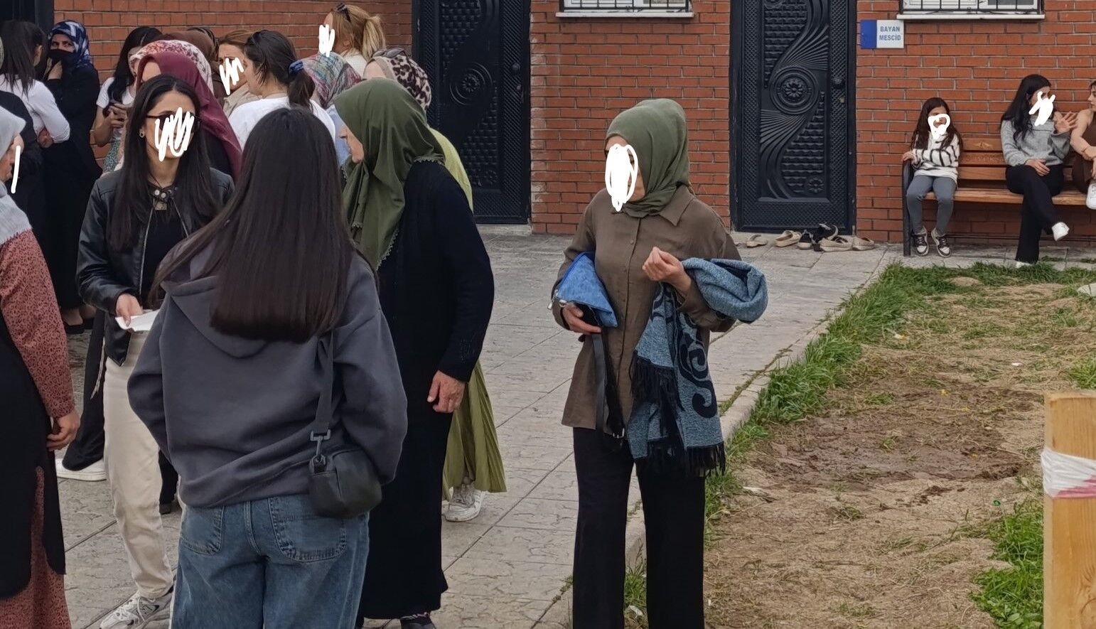 Ücretsiz Diye Yapıldı, Ücretli Olana Mecbur Bırakıldılar! (3)