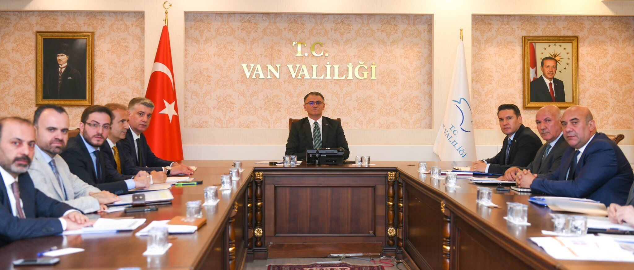 Van’da Yatırım Ve Kalkınma Toplantısı Tüm Alanlarda Gelişim Hedefleniyor (1)