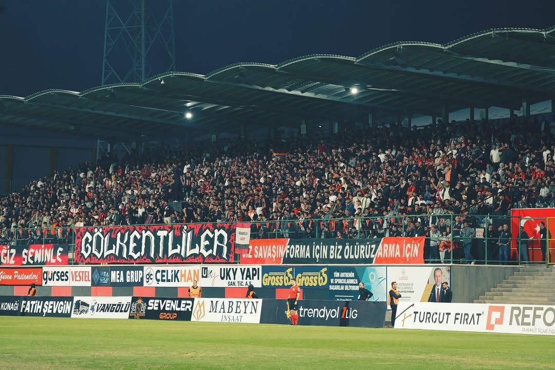 Günaydın Büyük #Vanspor Ailesi Rojbaş ❤️🖤@Vansporfk