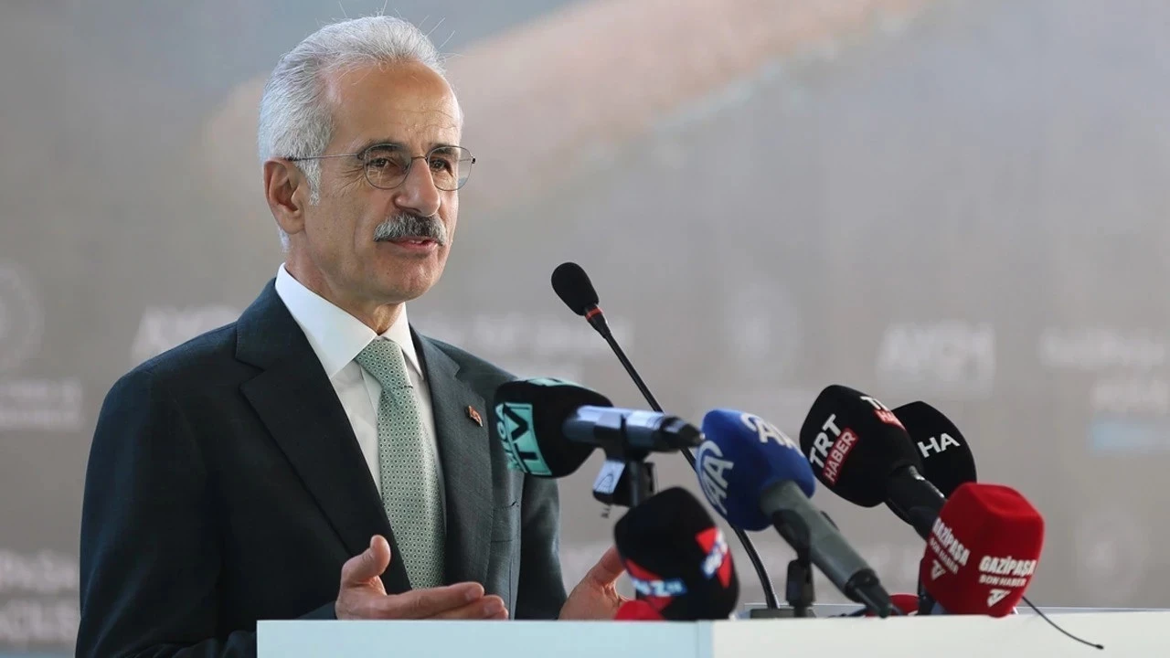 Bakan Uraloglu 5G Ihalesinden 3 Milyar 534 Milyon Dolar Gelir Elde Ettik Mvwk Cover