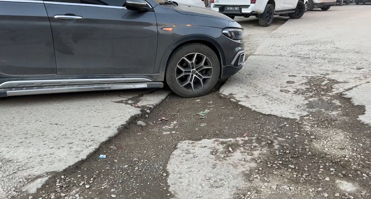 Doğal Gaz Kazılarından Dolayı Yollar Kullanılmaz Hale Geldi (2)