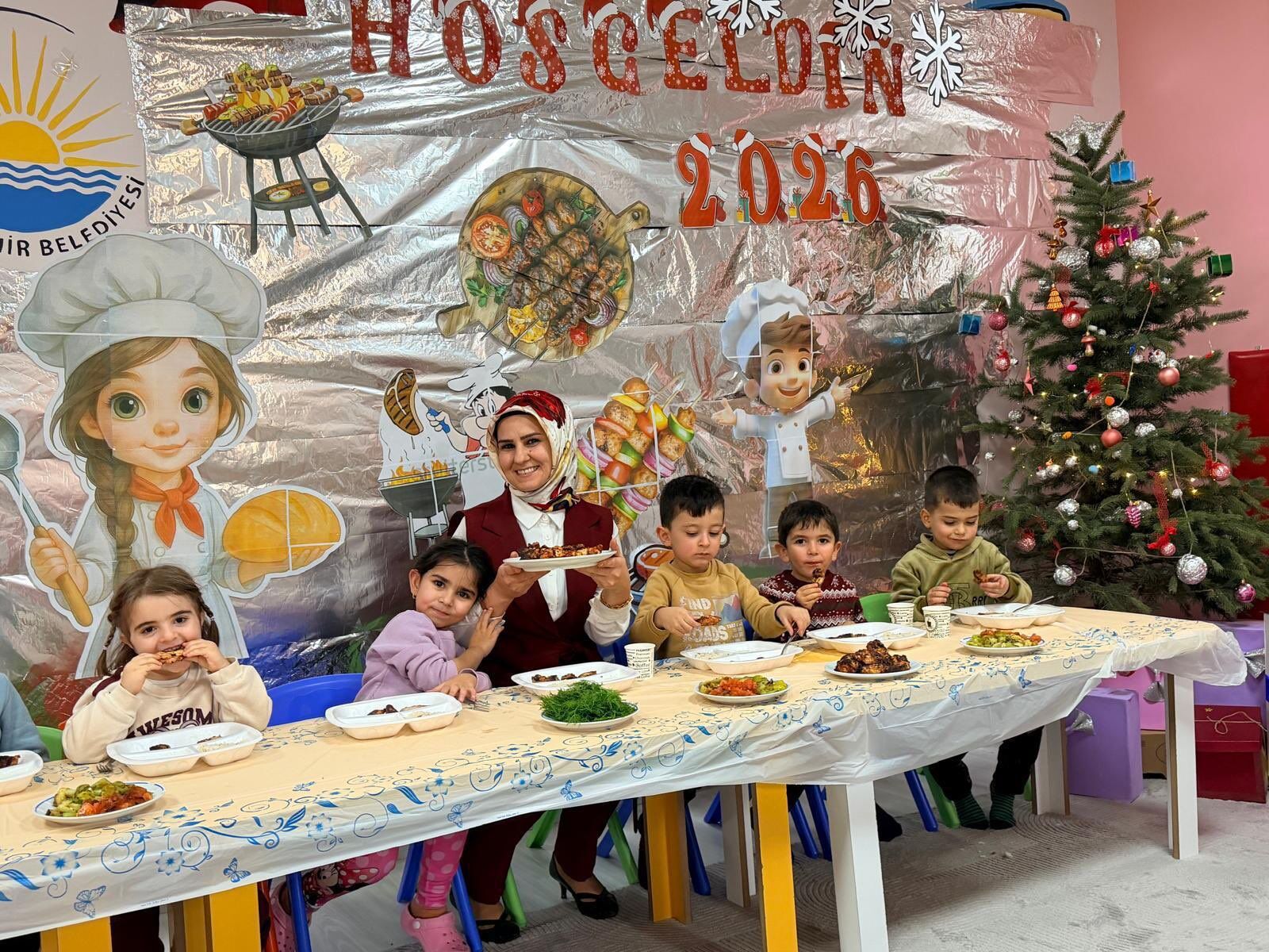 Van Büyükşehir Belediyesi’nden Kandil Günü Noel Etkinliği (2)