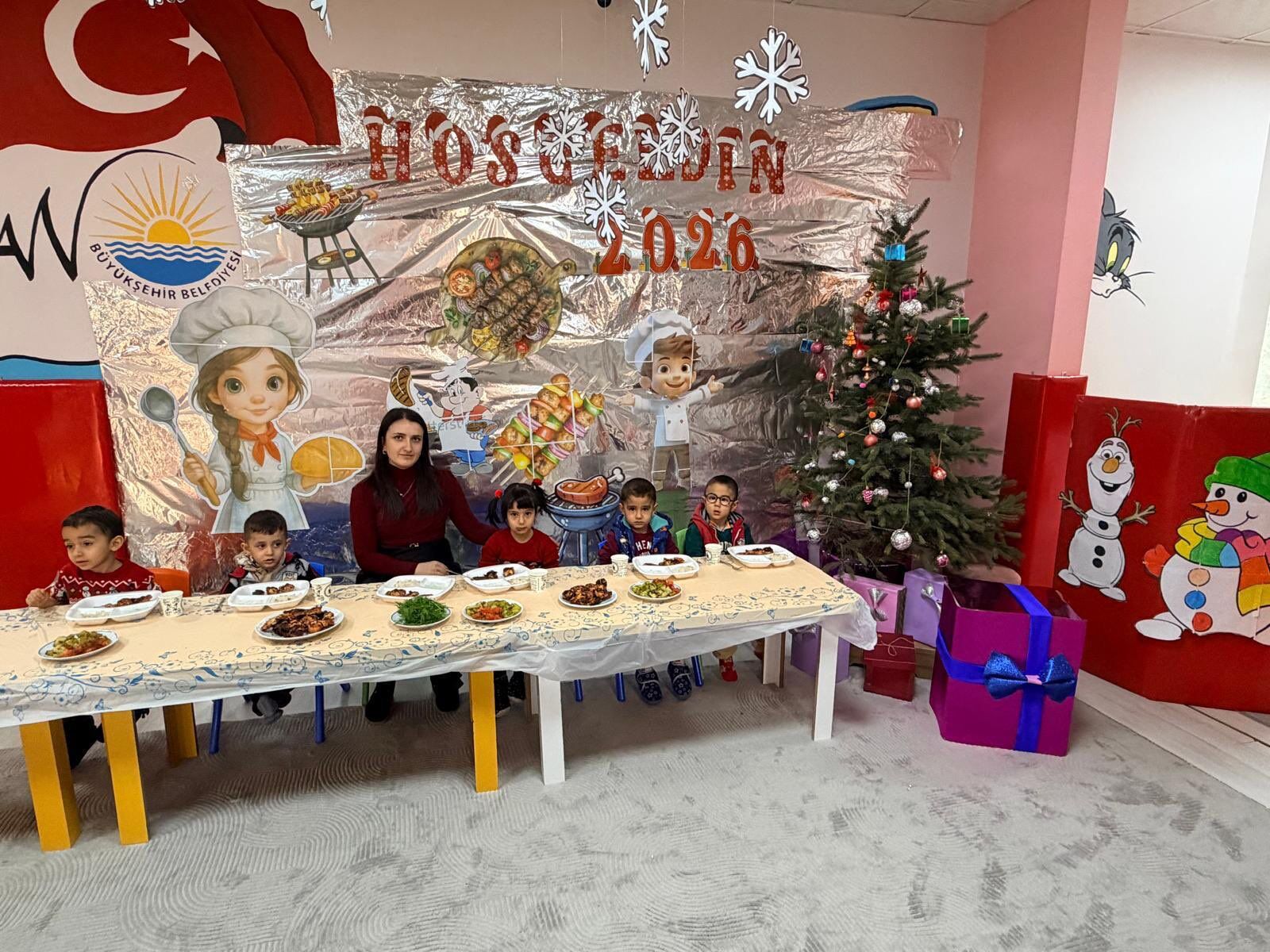 Van Büyükşehir Belediyesi’nden Kandil Günü Noel Etkinliği (3)