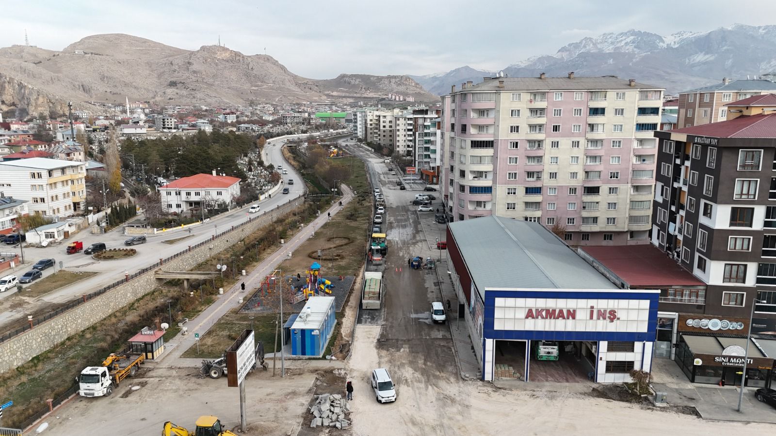 Van’da Trafiğini Rahatlatacak Düzenleme Kafaları Karıştırdı (2)