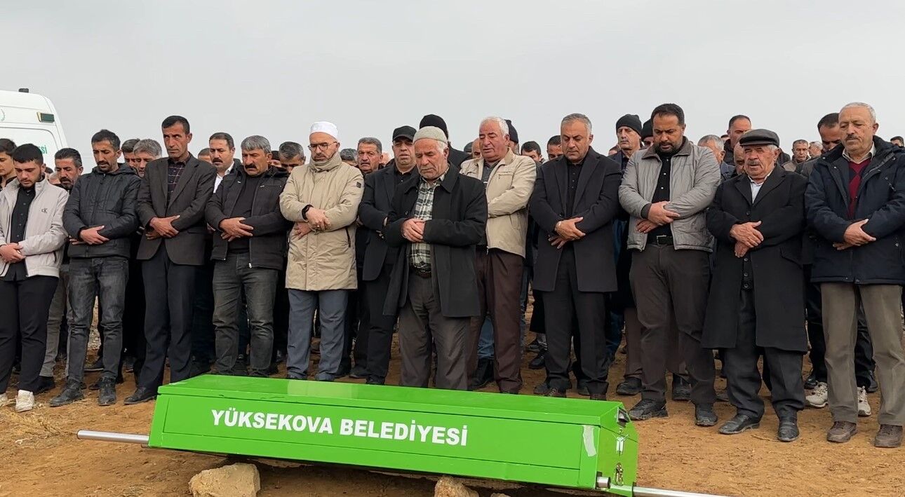 Zernek Barajında Hayatını Kaybeden 20 Yaşındaki Furkan Özdemir Toprağa Verildi (1)