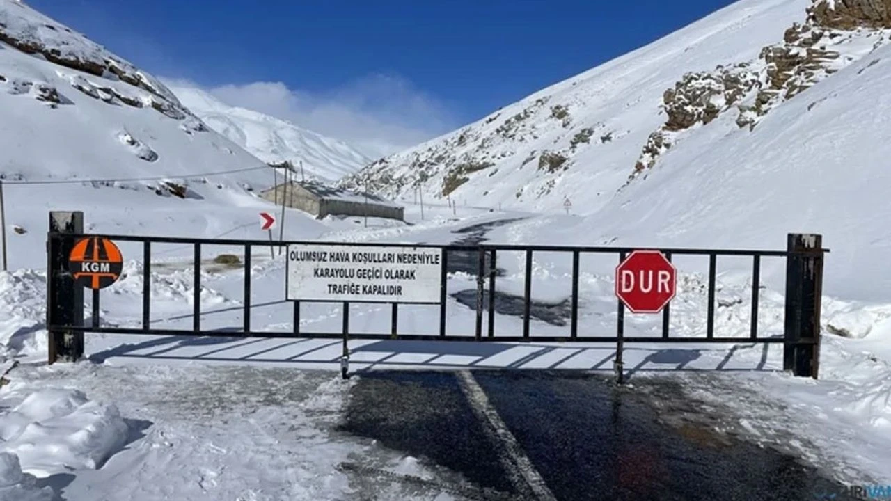 Bahçesaray–Hizan Yolu