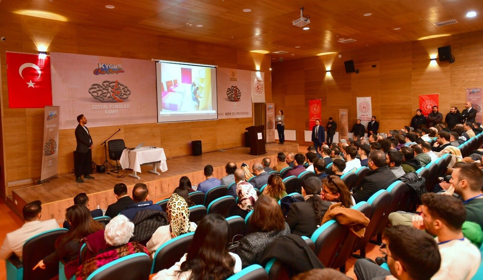 Van’da Sosyal Psikoloji Kampı Başladı (2)