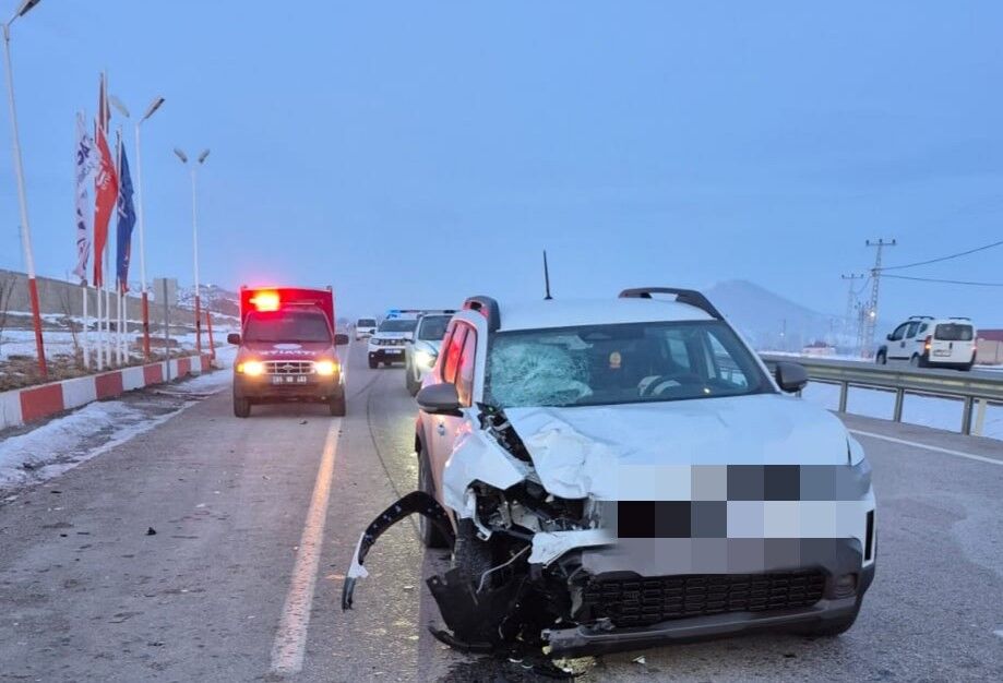 Van’daki Feci Kazada Hayatını Kaybeden Genç Toprağa Verildi (2)