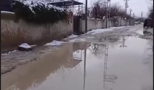 Karlar Eridi, Makyaj Döküldü Van Sokaklarında Çamur Ve Çukur Çilesi! (4)