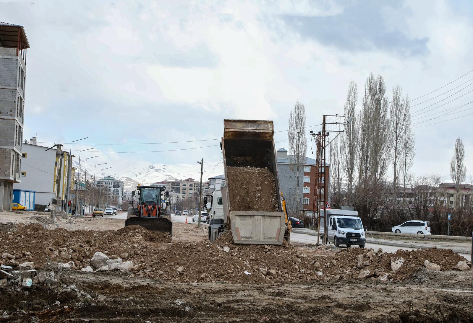 Van Kalesi Civarında Trafik Yükü Azalıyor Hatuniye Ve Melen Caddeleri Birleşiyor (1)