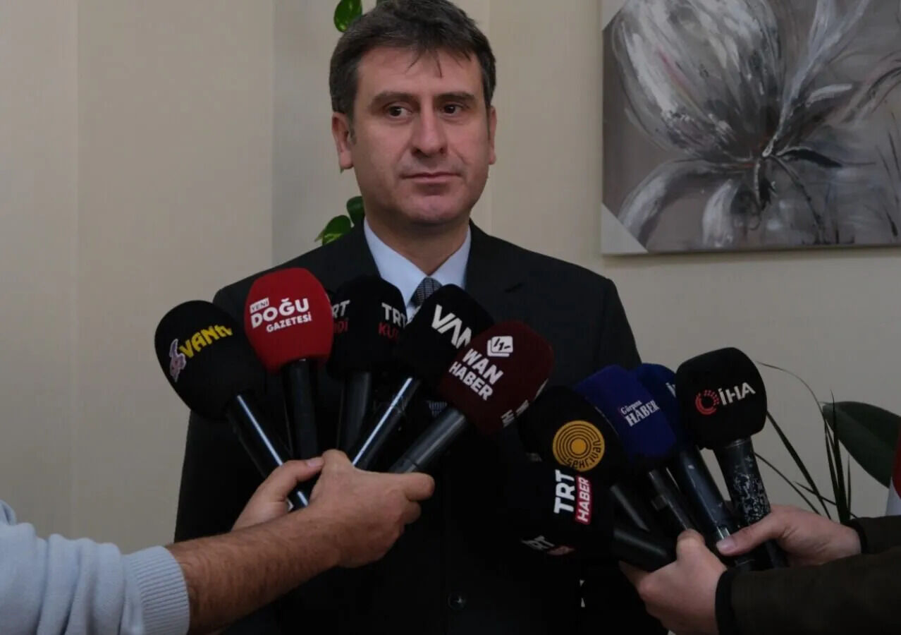 Van’da Pes Dedirten Uygulama Başhekim Odasına Randevusuz Girilmiyor (1)