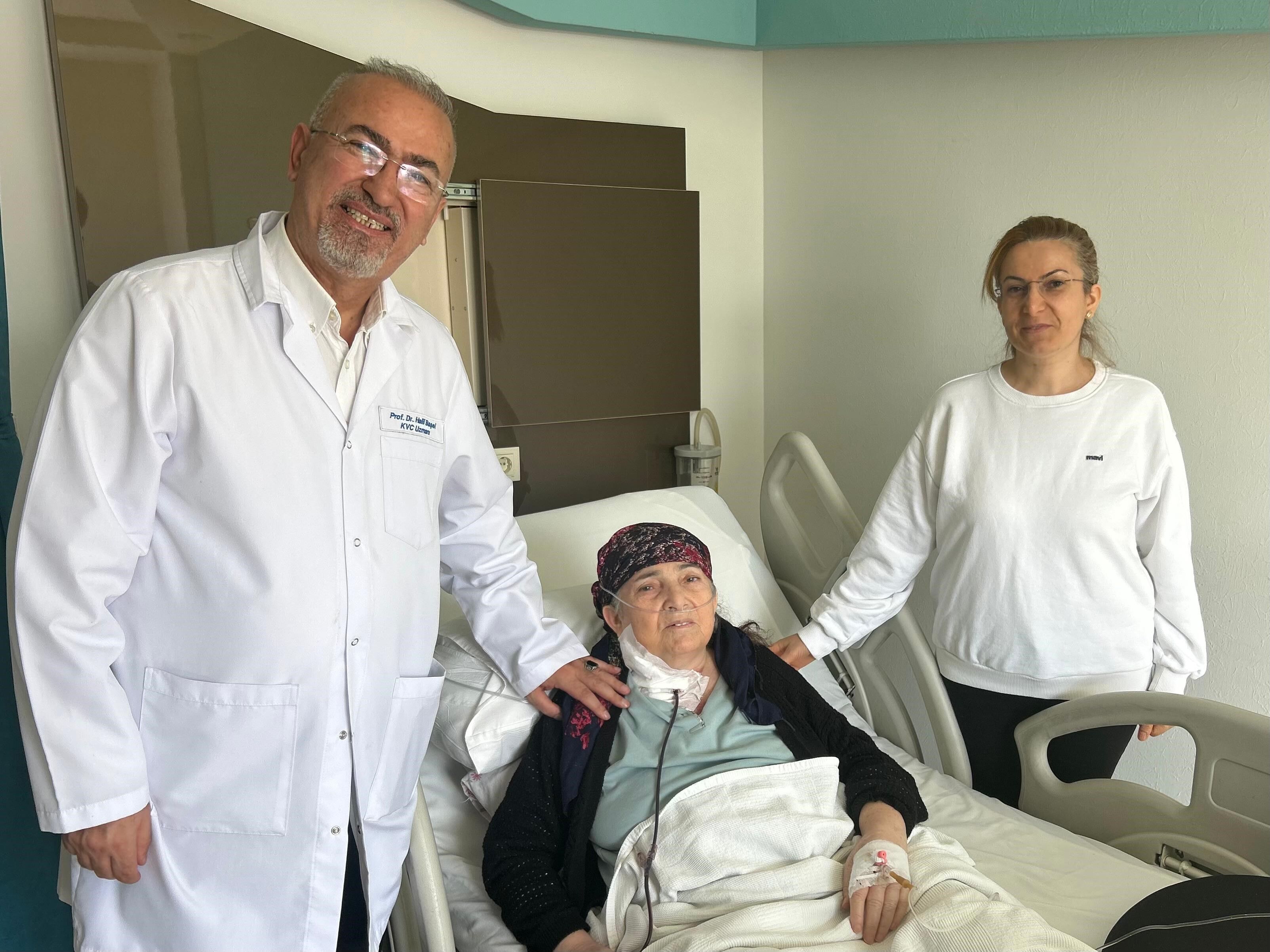 20 Yıllık Tümör Van'da Yapılan Ameliyatla Alındı (1)