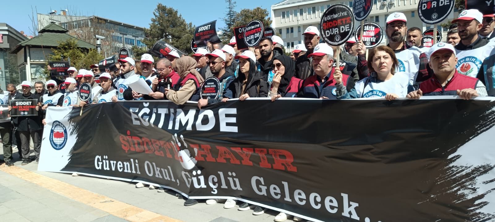Şanlıurfa'daki Okul Saldırısı Van’da Protesto Edildi Artık Yeter! (3)