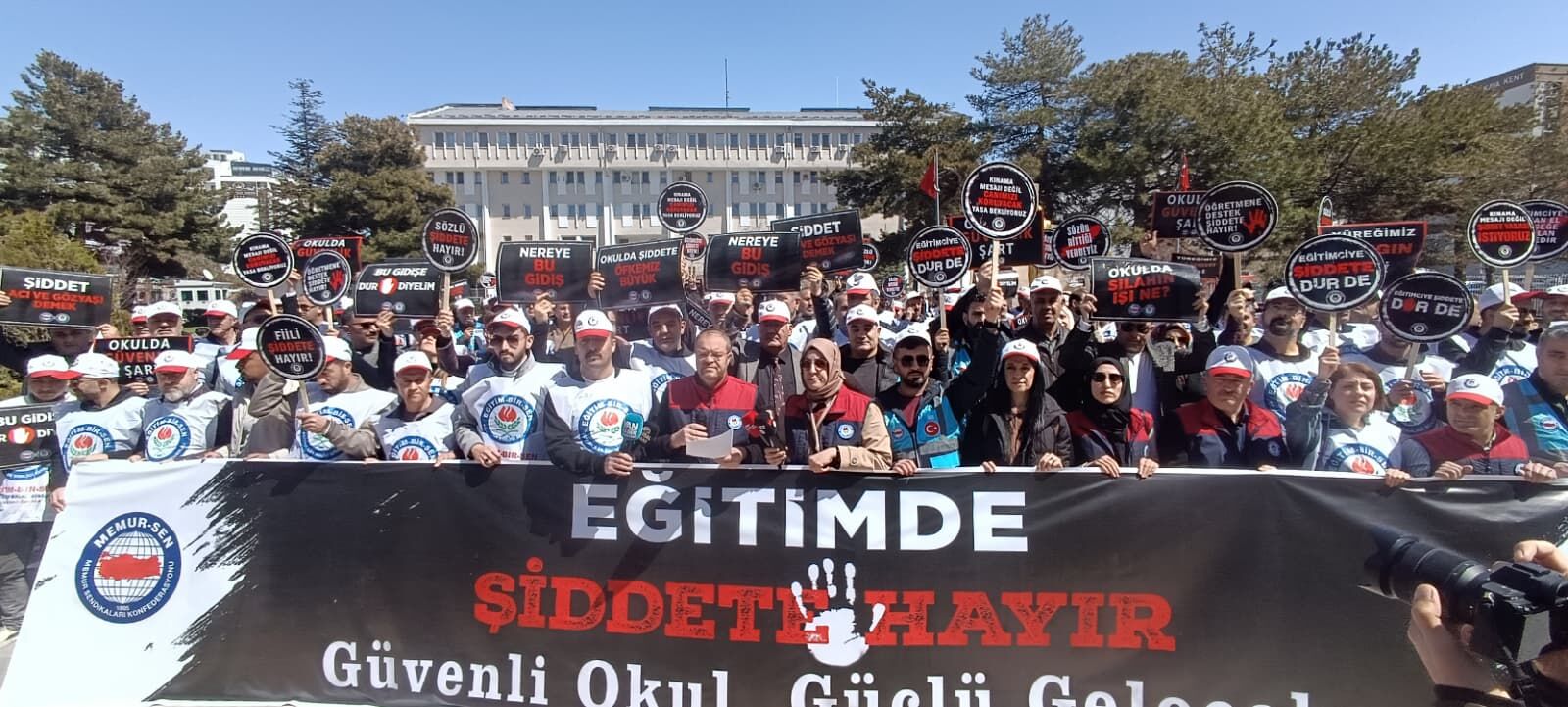 Şanlıurfa'daki Okul Saldırısı Van’da Protesto Edildi Artık Yeter! (6)