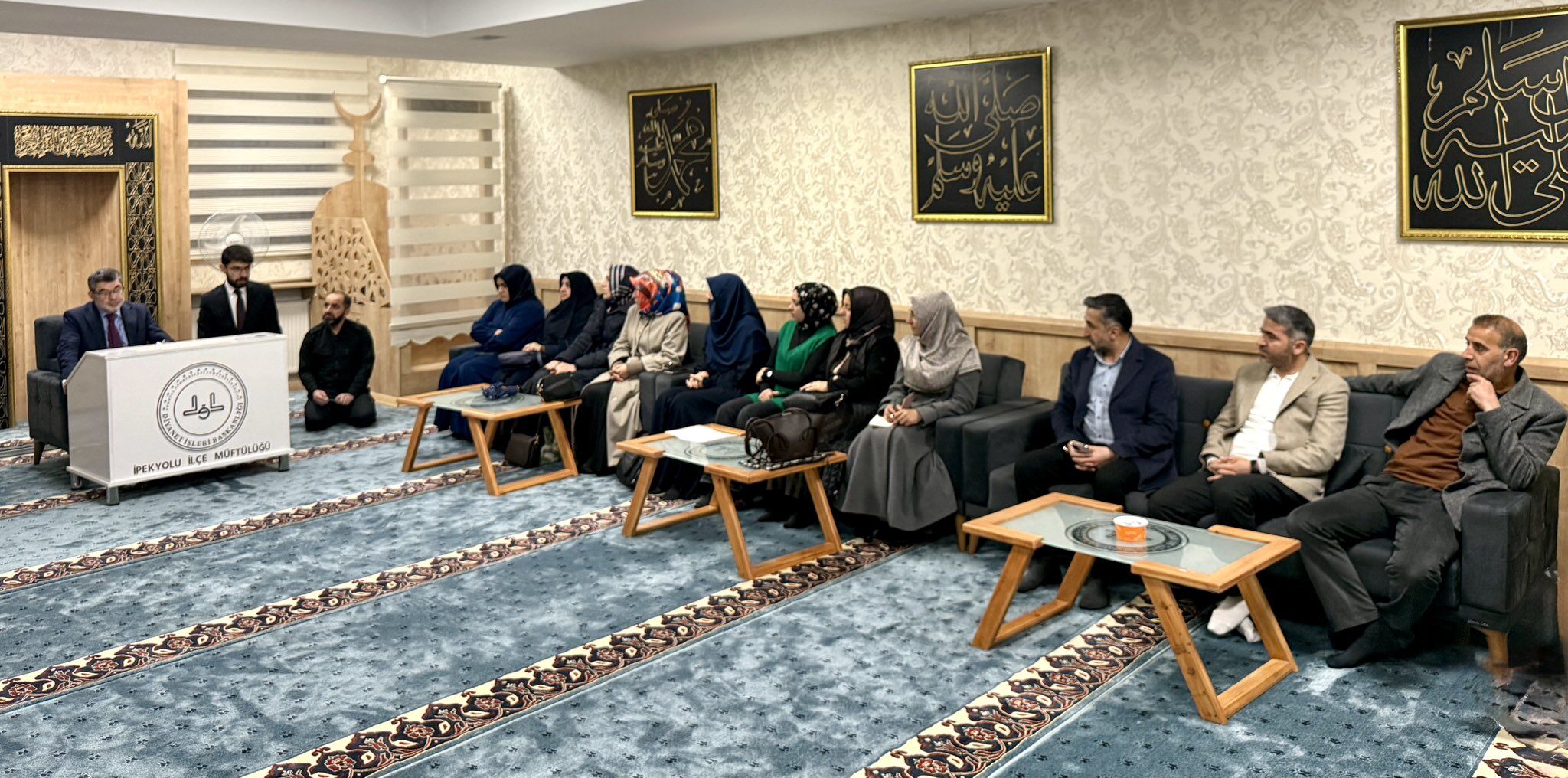 Van İpekyolu’nda Umre Ödüllü Yarışma İçin Hazırlık Toplantısı (2)