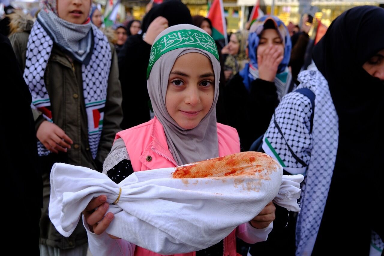 Van’da Binlerce Kişi Ortadoğu’daki Politikalara Tepki Gösterdi (3)
