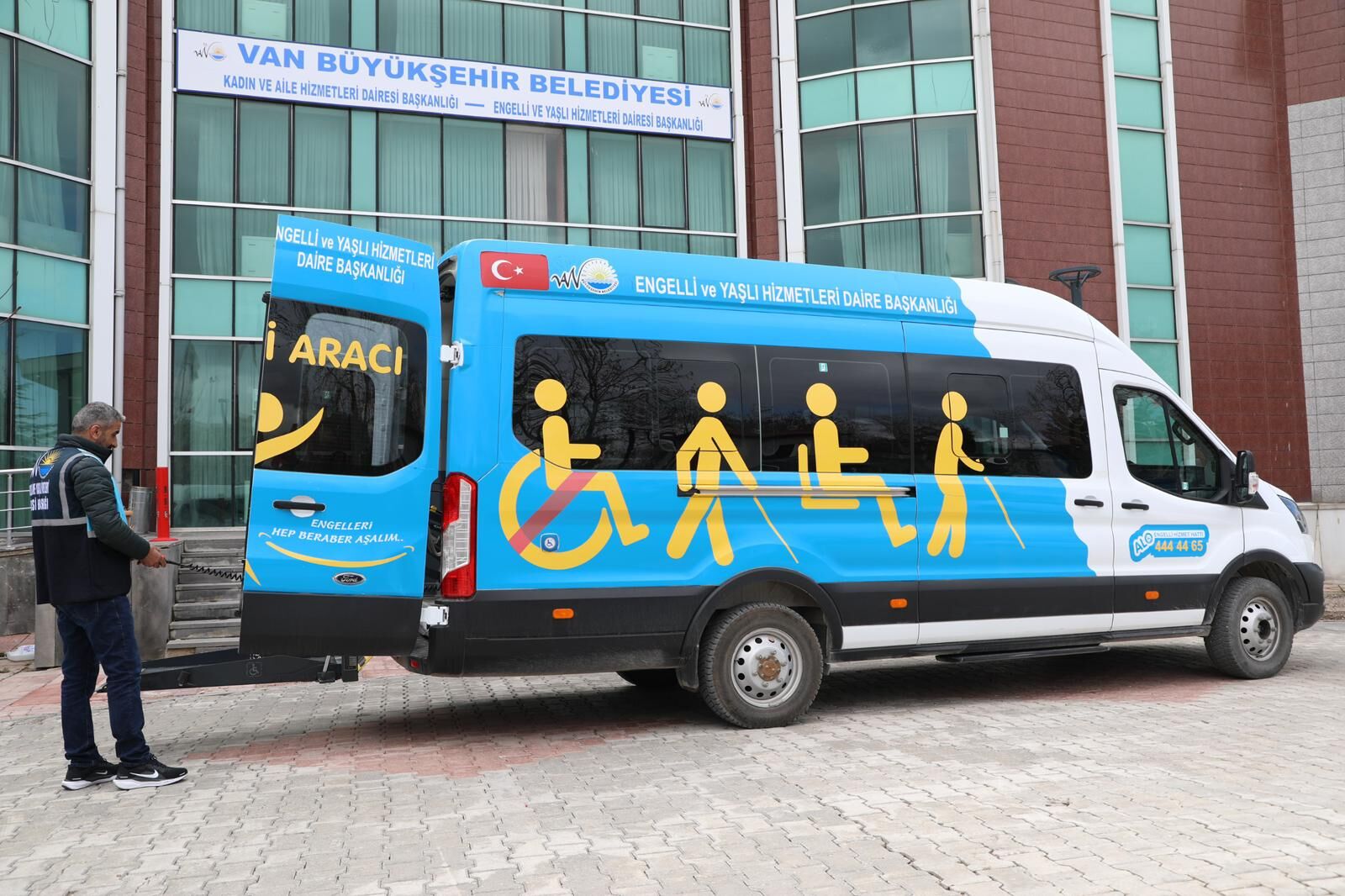 Van’da Yaşlı Ve Engellilere Ücretsiz Hastane Ulaşım Desteği (2)