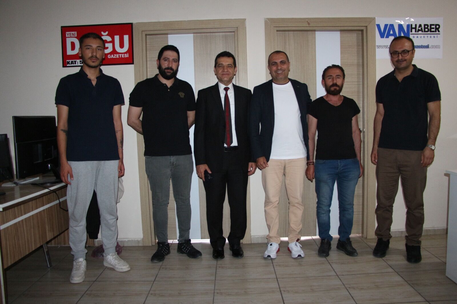 Bi̇k Van Müdürü Kenan Tokgöz'den Van Haber Gazetesi'ne Ziyaret (3)