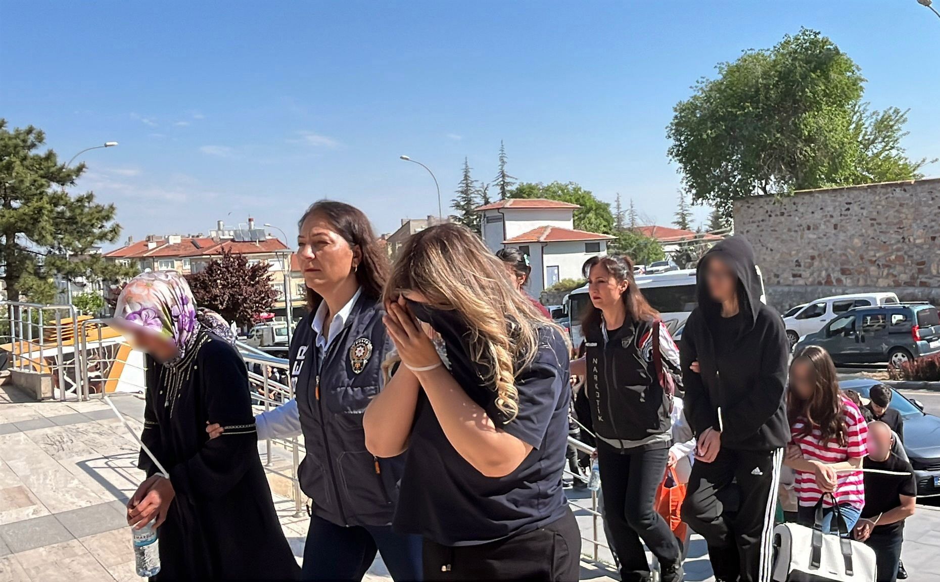 Van’da Yasa Dışı Bahis Operasyonunda 34 Şüpheli Adliyeye Sevk Edildi