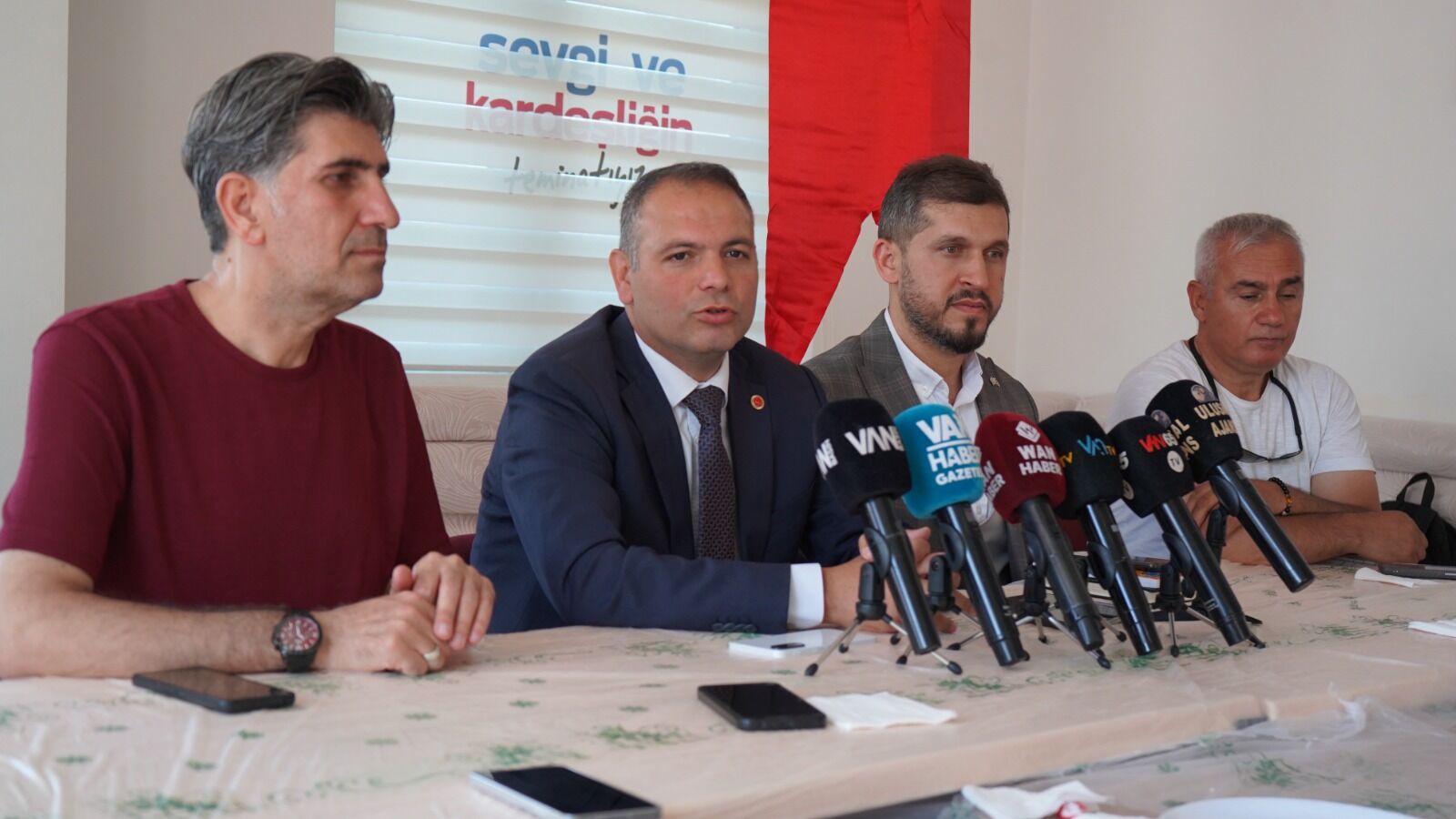 Van’da Müjde Çok Hizmet Yok (1)
