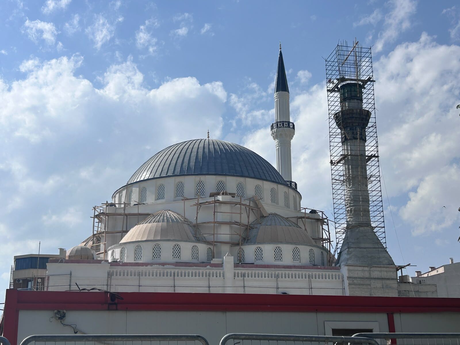 Van'ın Sembolü Hz. Ömer Camisi Yeniden Yükseliyor! (1)